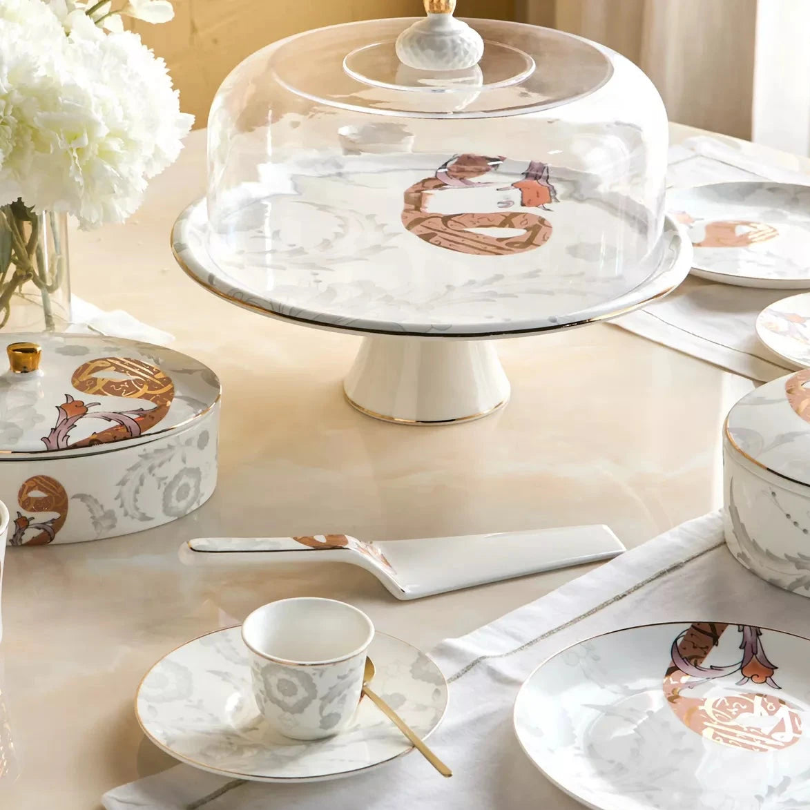 حامل كيك بورسلين 35 سم مع أداة تقديم