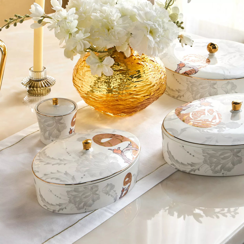 طبق دائري مغطى بالخط العربي مقاس 25 سم