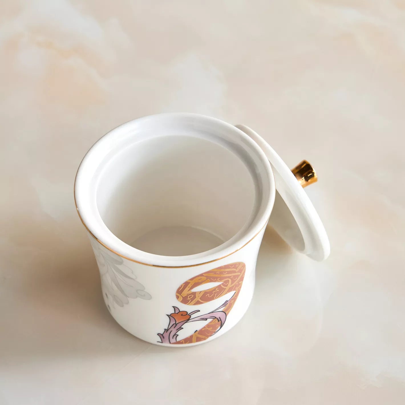 وعاء السكر الخزفي الخطي