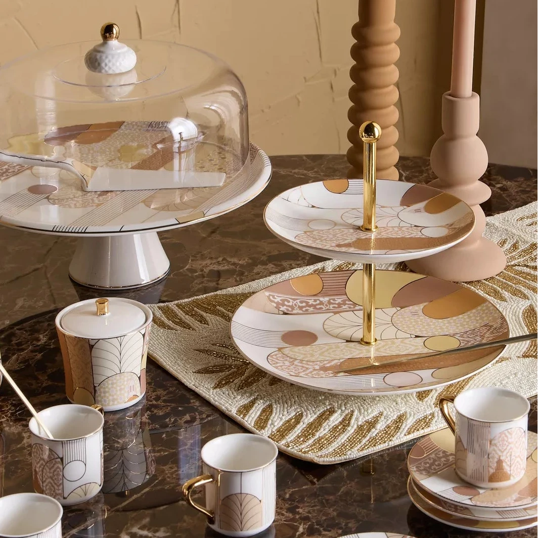 حامل كيك بورسلين من ذا ميناريتس، ​​مقاس 35 سم، مع أداة تقديم