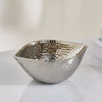 The Hammered Serving Bowl in Silver 21 cm