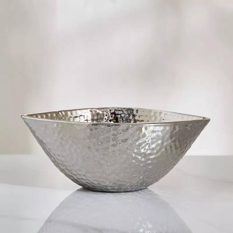 The Hammered Serving Bowl in Silver 21 cm