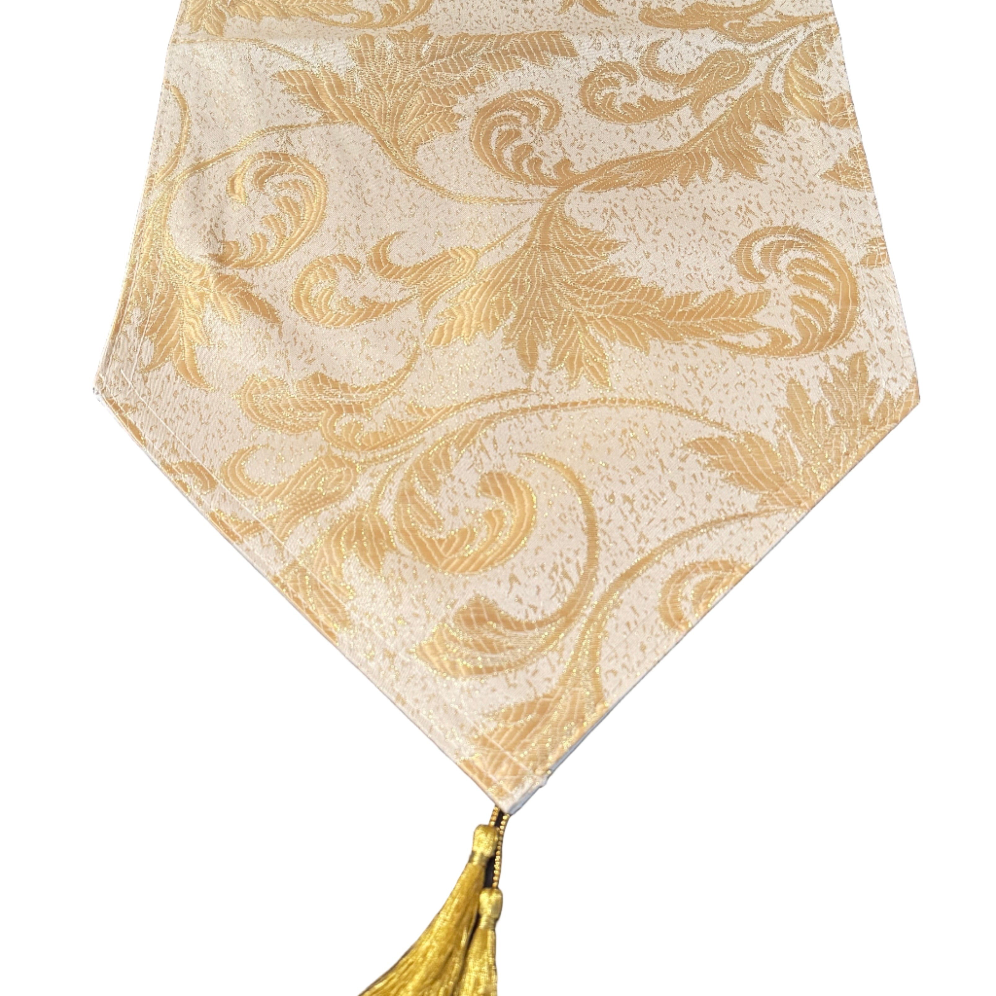 مفرش المائدة الملكي باللون الذهبي