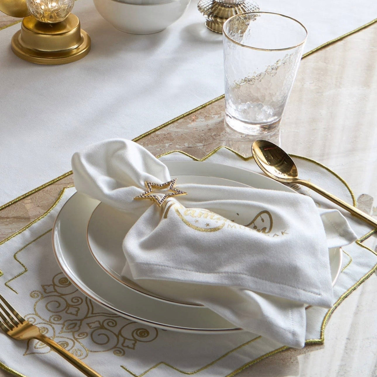The Ramadan Mubarak Gold Cloth Napkins Set of 4
