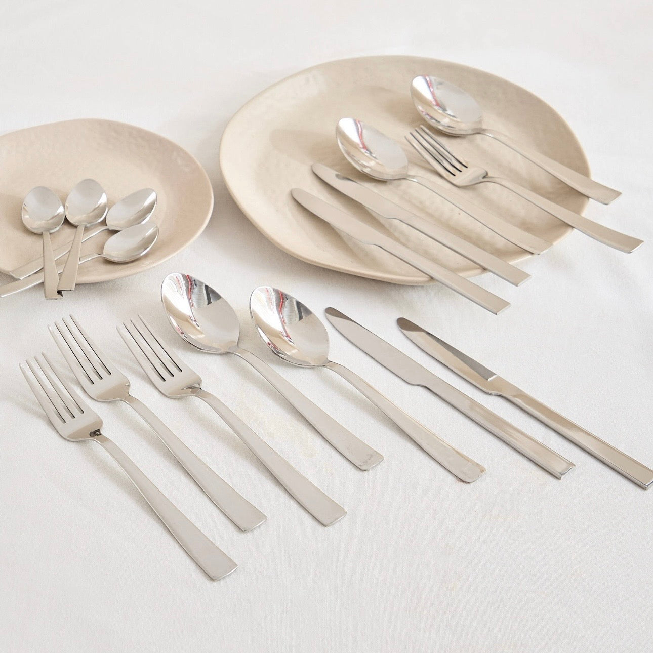 مجموعة أدوات المائدة الفاخرة المكونة من 16 قطعة