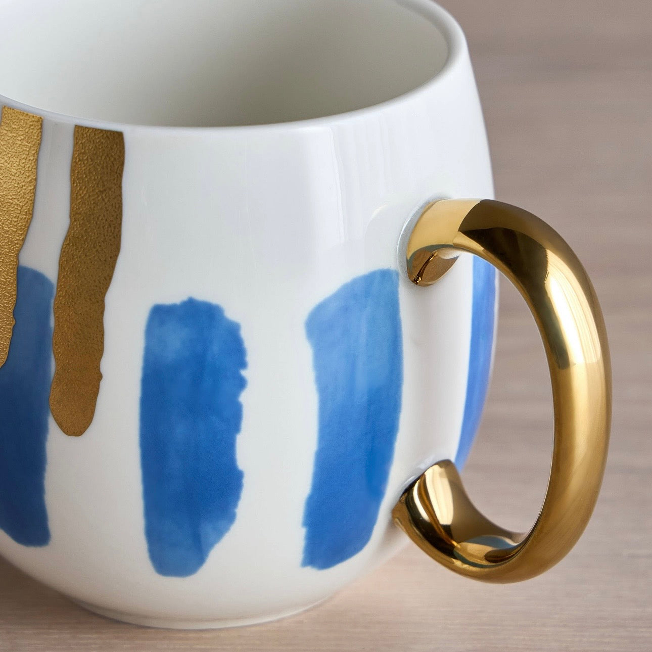 كوب البورسلين الفني