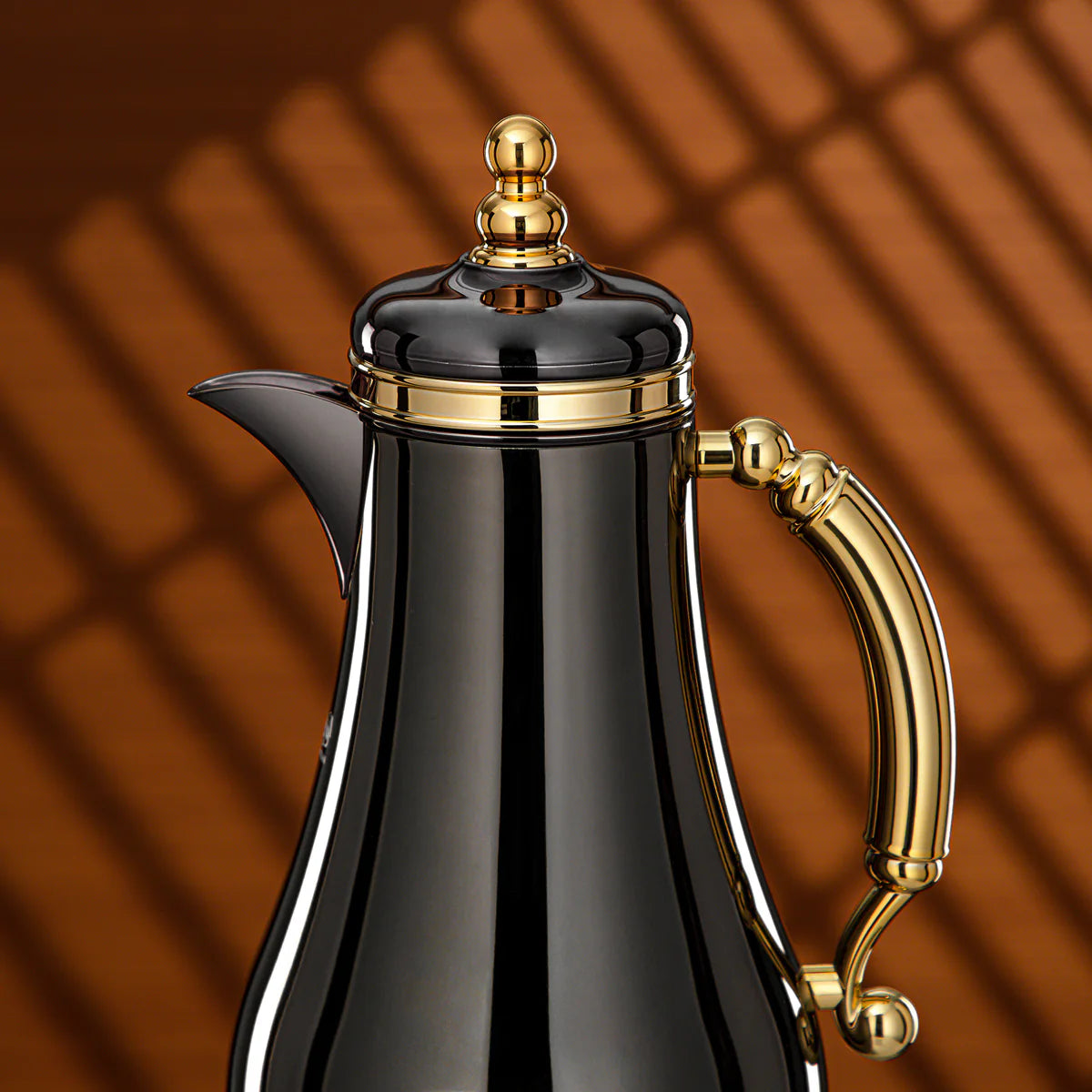 The Baroque Vacuum Arabic Coffee Dallah & Tea Flask Set, 1 L, Stainless and Glass, Gun Black & Gold