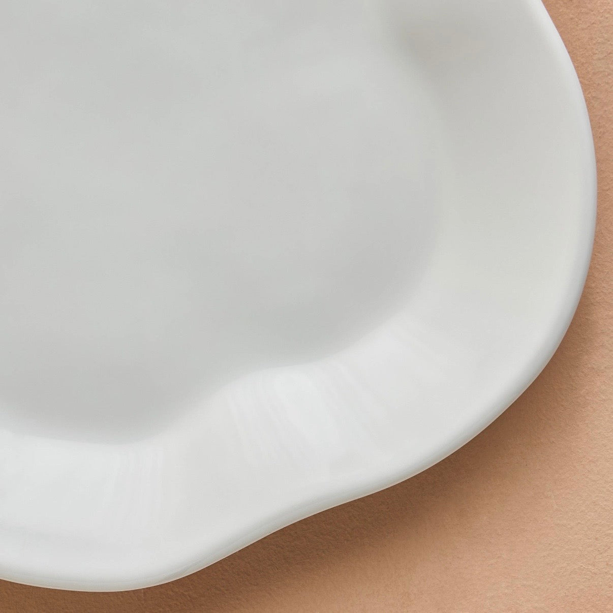 The Wavy Serving Dish 35 cm