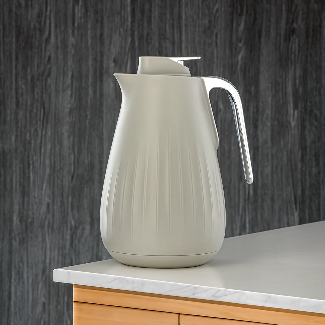 قارورة مفرغة من الهواء من ذا جريس، سعة 1 لتر، بلاستيك وزجاج، رمادي وفضي