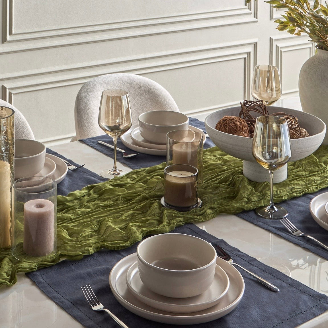 The Green Table Runner 90x300 cm